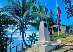 Playa a 100 metros de la cabaña